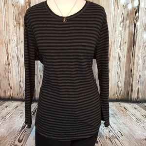 Women's long sleeve t-shirt